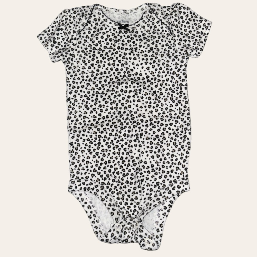 🎉Carter's 3M Cheetah print overalls